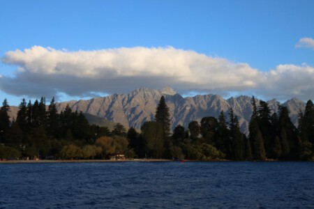 The beautiful and graceful Lake Wakatipu.