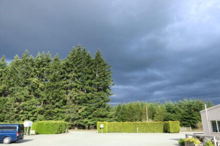 Dark sky over the campsite in Manapouri.