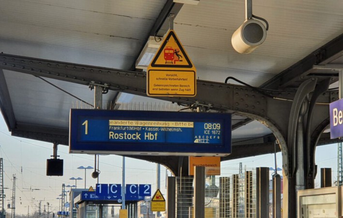 Bensheim station - View on the information sign for the train to Rostock.