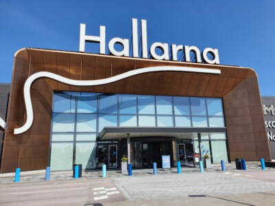 Hallarna - big shopping center in Halmstad for second breakfast.