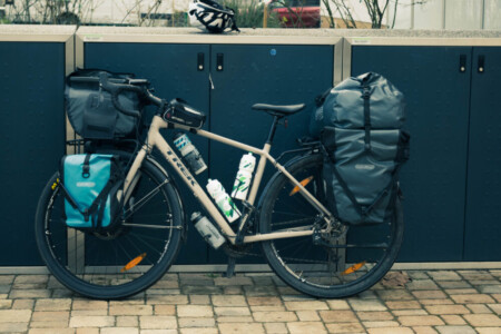 A bike with panniers equipped - Trek gravelbike 920.