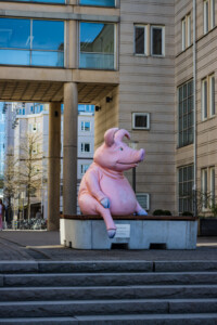 A pig sculpture near Lilla Bommen in Göteborg.