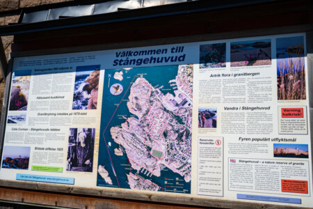 Stångehuvud information sign.