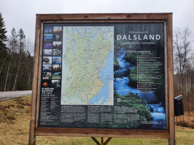 Welcome to Dalsland sign at the resting place Parsetjärn.