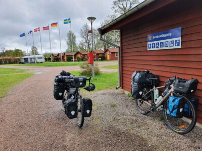 The bikes are ready at the campsite in Vassbäcken.