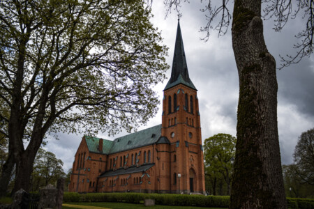 Impressive church in Undenäs.