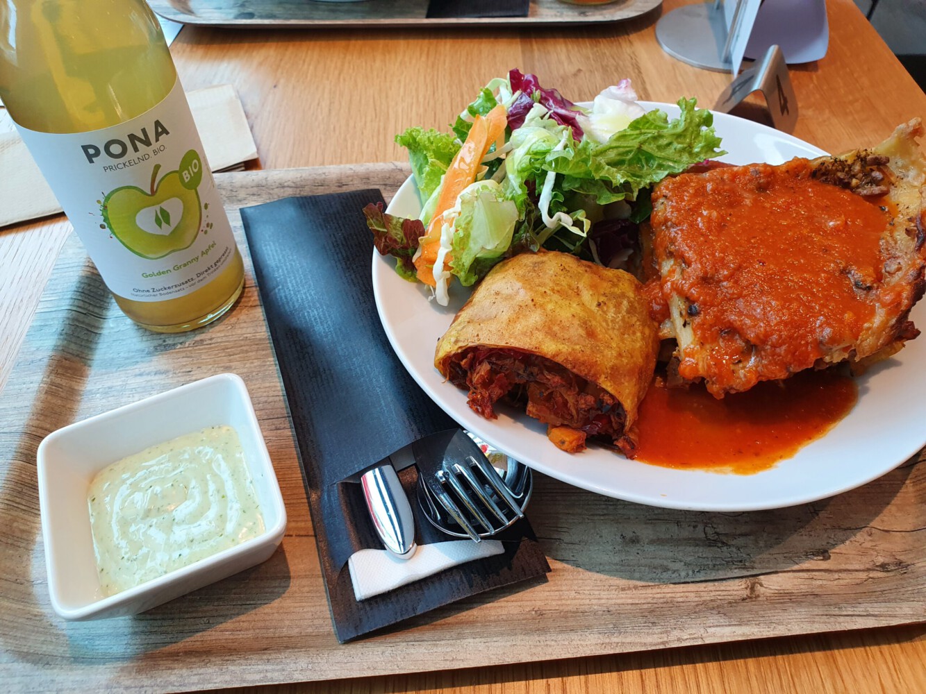 Vegan lunch at Venuss in Wien.