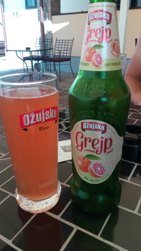 Ice cold beer with grapefruit in the evil heat - best choice :)